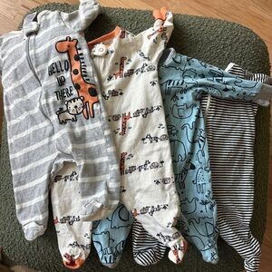 Gerber Kids Onesies - 4 pieces for newborn